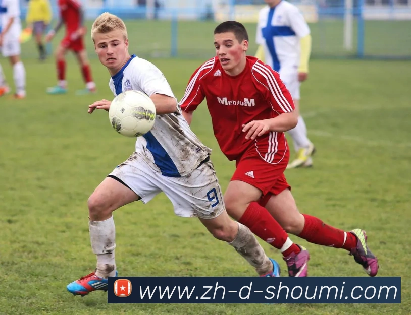 足球插花脚传射技术是否已成为炫技与实用并存的进攻手段